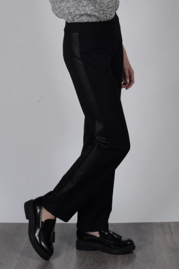 Брюки с лампасами 8201 черный